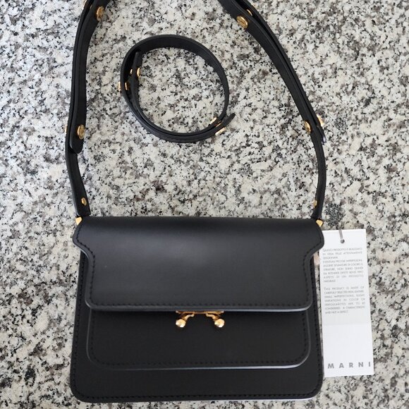 BNWT–Slightly Imperfect [ Marni Trunk Mini Bag🖤](#181) - Picture 3 of 10
